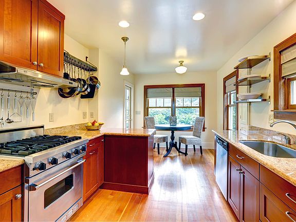 Kitchen and Breakfast Nook