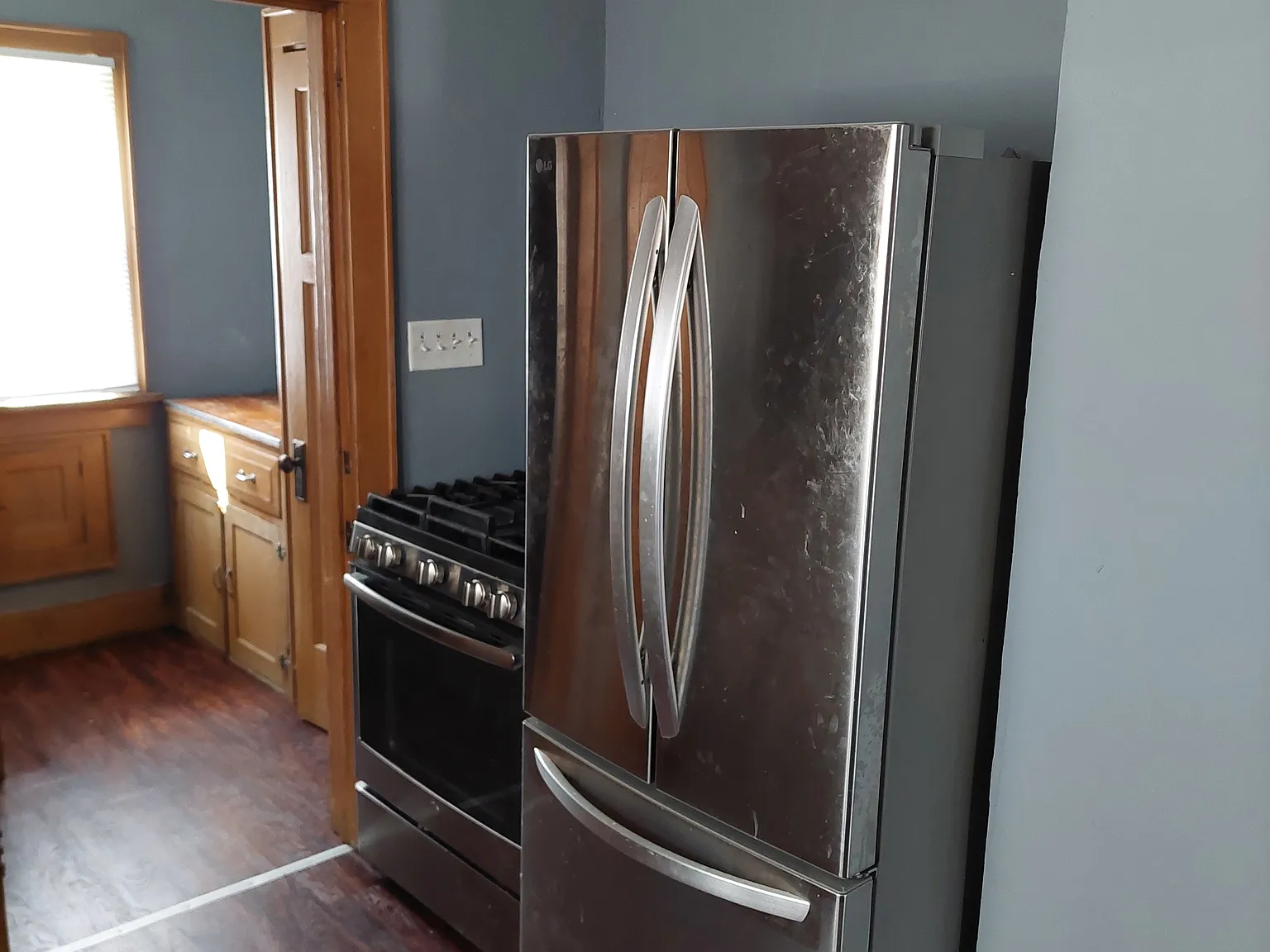 3 bed, 1800 sqft, $1,800 — Photo 3