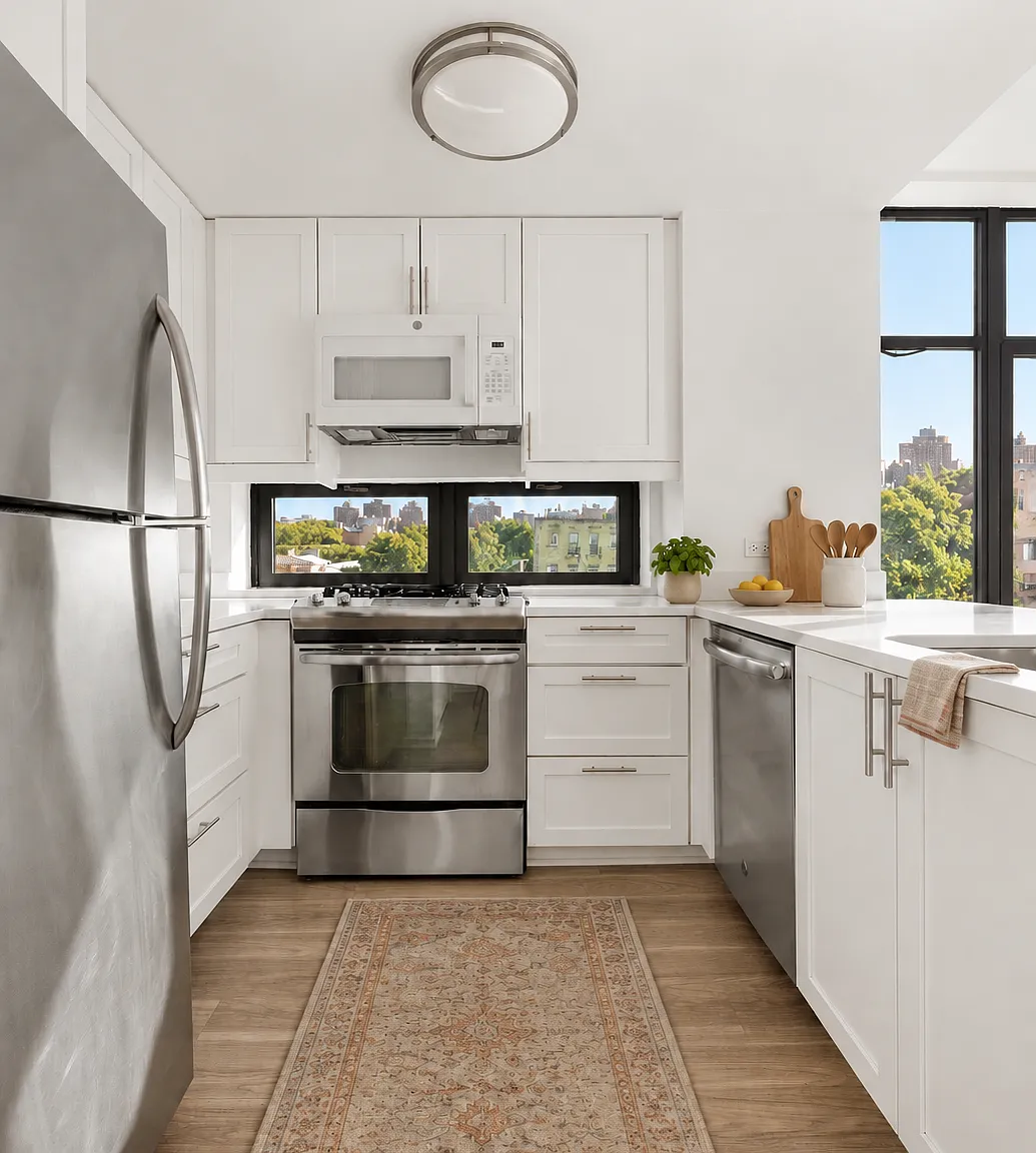 424 Bedford Avenue — Photo 3