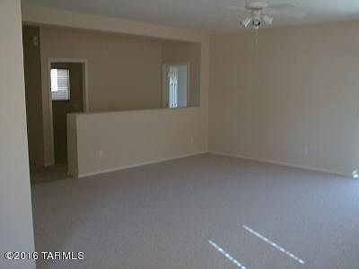 5th image of 716 W Buffalo Grass Dr
