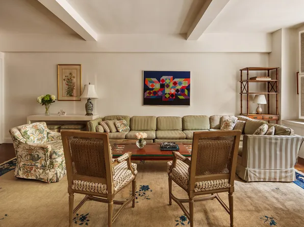 435 East 57th Street image 2 of 8