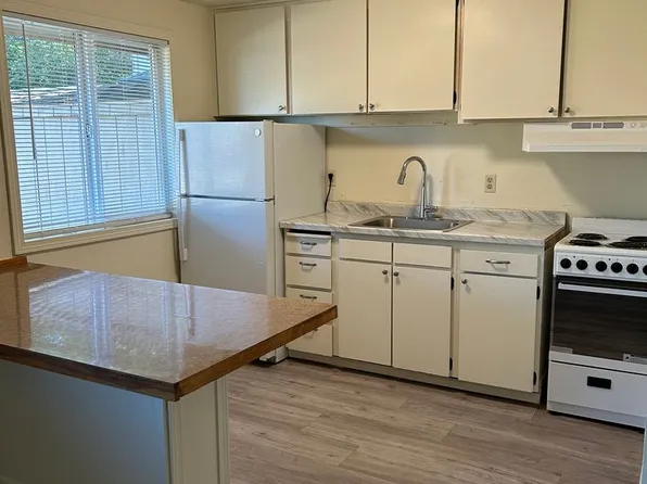 Quail Ridge Apartments, 1403-1407 S 18th Ave #5, Yakima, WA 98902