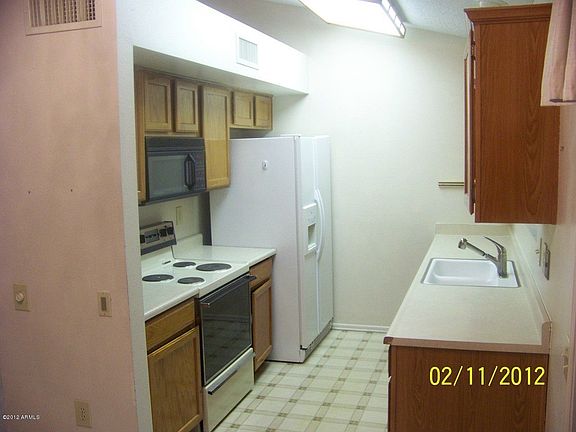 3rd image of 14322 W Yukon Dr