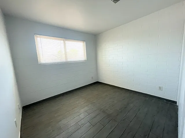 4115 E Moreland St #1 — Photo 15
