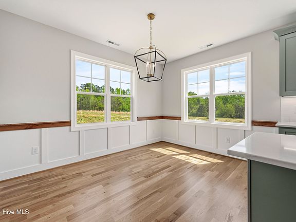 4th image of 2321 Peachtree Hills Road