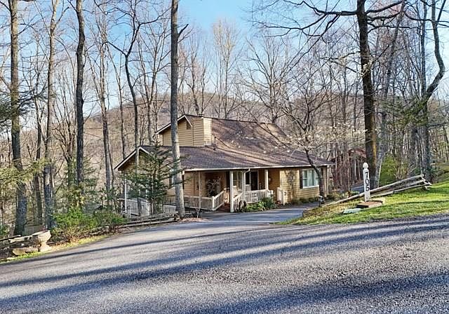 1st image of 705 Laurel Ridge Dr