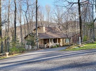 705 Laurel Ridge Dr, Ellijay, GA