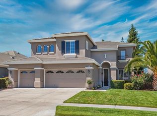 1477 Finch Ln, Gilroy, CA