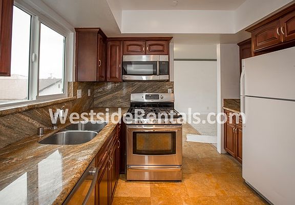 4th image of 4745 W 172nd St #B