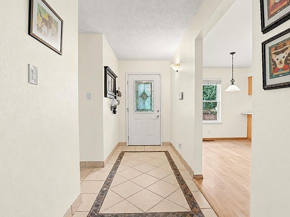 5th image of 3116 La Mancha Pl NW