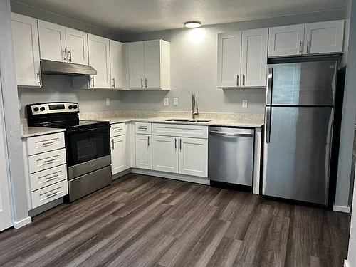 15903 52nd St E Photo 1