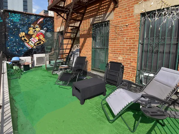 170 Allen St APT 2C, New York, NY 10002