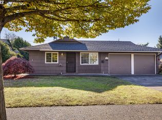 1319 Piedmont St, Springfield, OR 97477