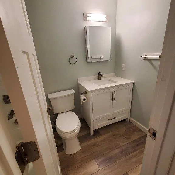 Middle Bath