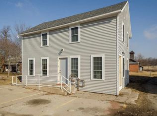 4427 V St, Homestead, IA 52236