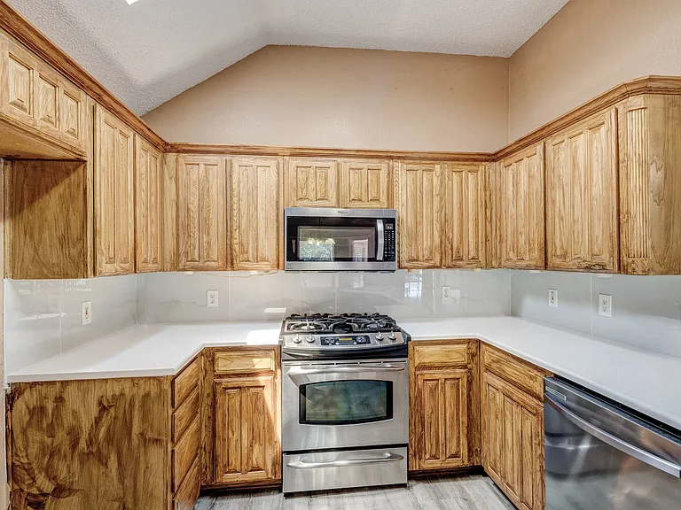 7708 Chandler Ct — Photo 14