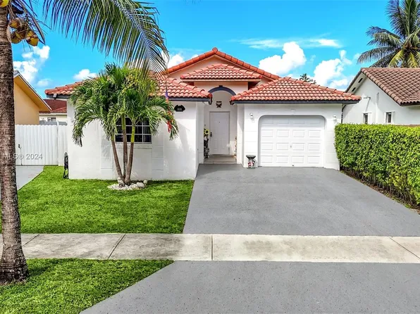 18118 SW 142nd Ct, Miami, FL 33177