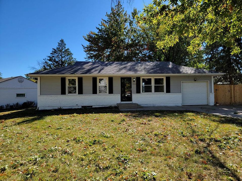 1st image of 5105 NE 44th St