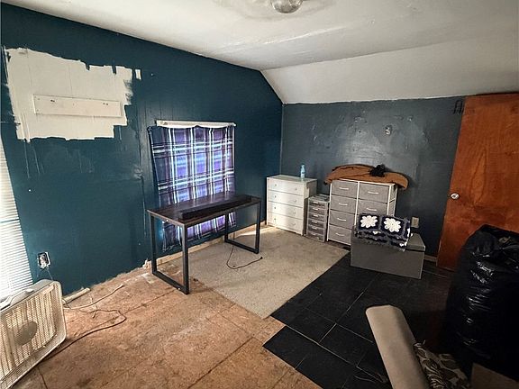 5th image of 519 Fayette St