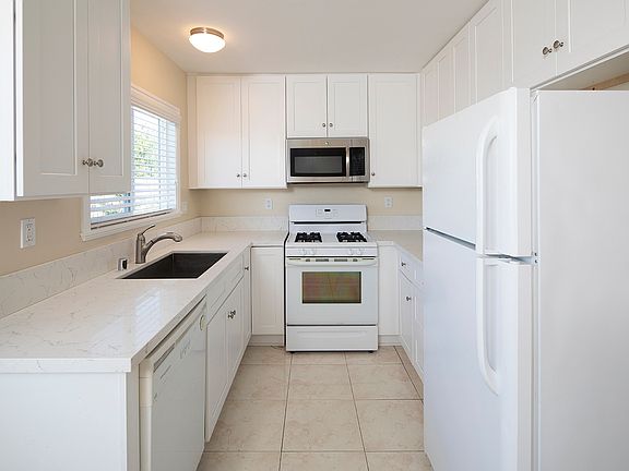 2nd image of 1671 Chalcedony St #7