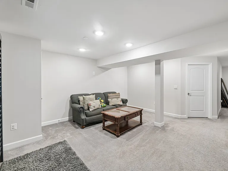 10400 Del Ray Ct — Photo 47