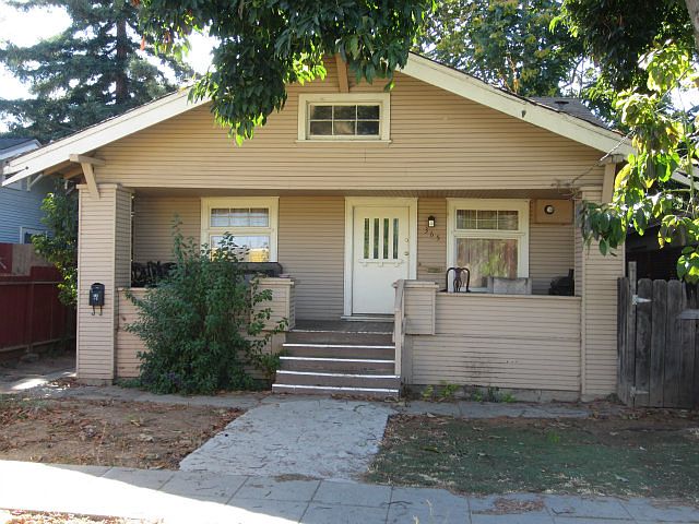2nd image of 365 Raymond Ave