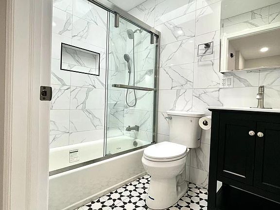 3rd image of 2052 76th St #2