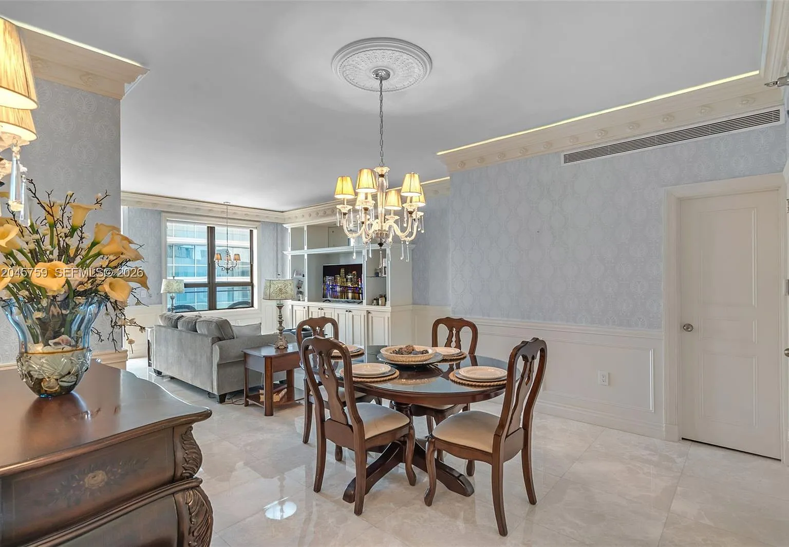 The Plaza Of Bal Harbour — Photo 3