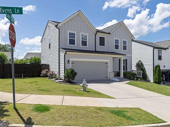 3rd image of 522 Evans Ln
