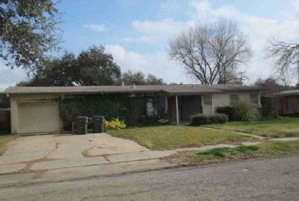 1st image of 632 San Patricio Ave