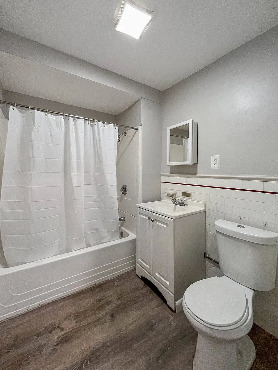 Building Photo - 48 Clark Ave #1L