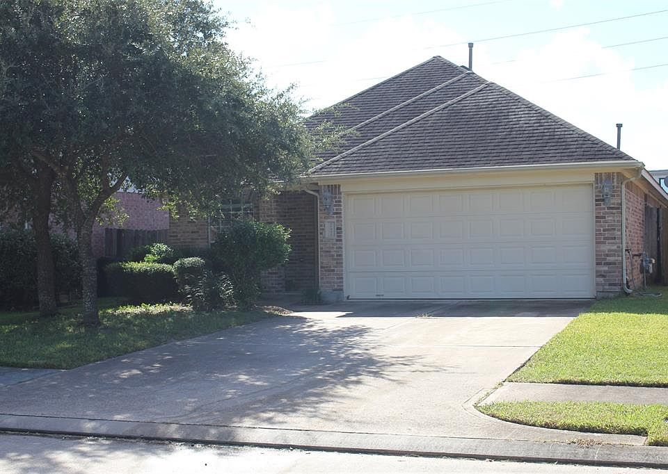 1st image of 20935 Balmoral Glen Ln