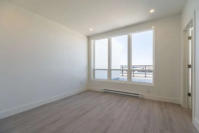 172 Wentworth Dr — Photo 25