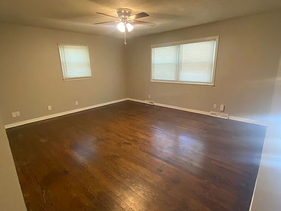 3rd image of 6002 N Euclid Ave