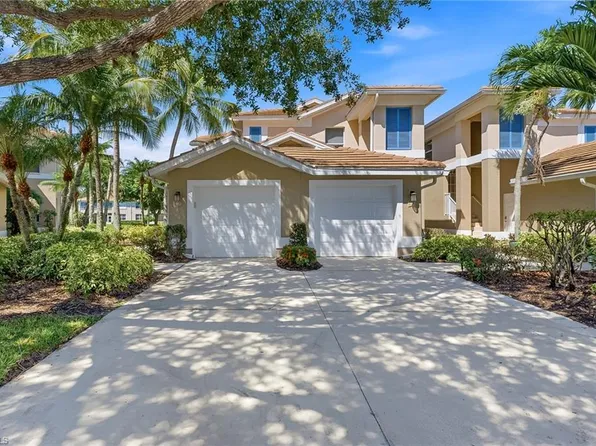800 Carrick Bend Cir, Naples, FL 34110
