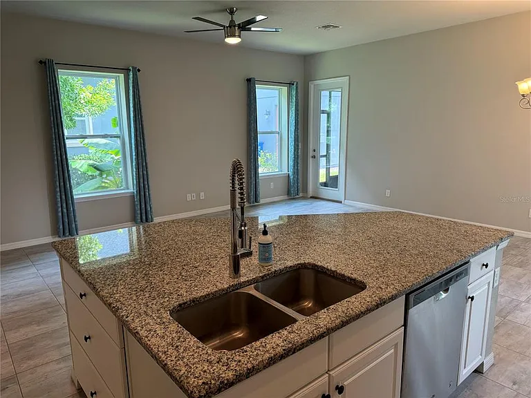 5912 Village Center Dr — Photo 47