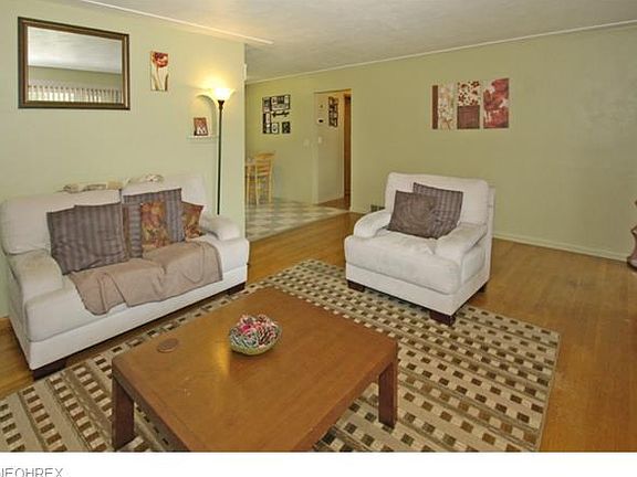 5th image of 1018 W 38th St