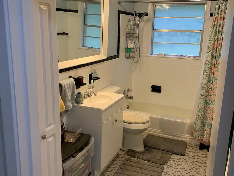 407 Dafney Dr — Photo 1