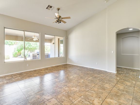 3rd image of 7670 W Robin Ln