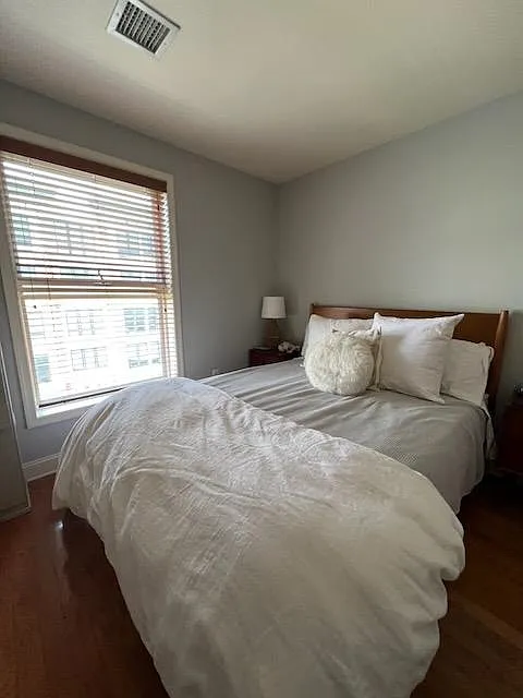 1 bed, 1.0 bath, $3,800 — Photo 3