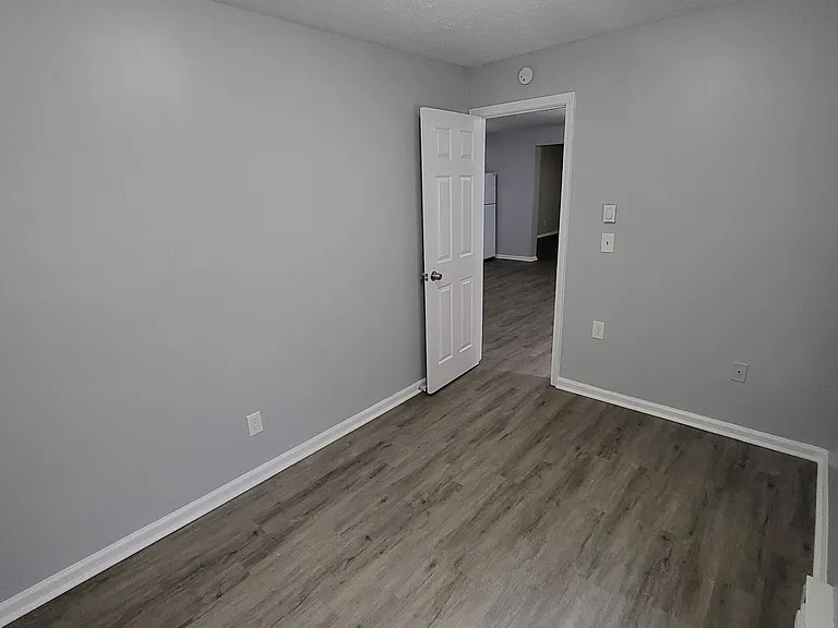 86 N Holmes Ave #A — Photo 13