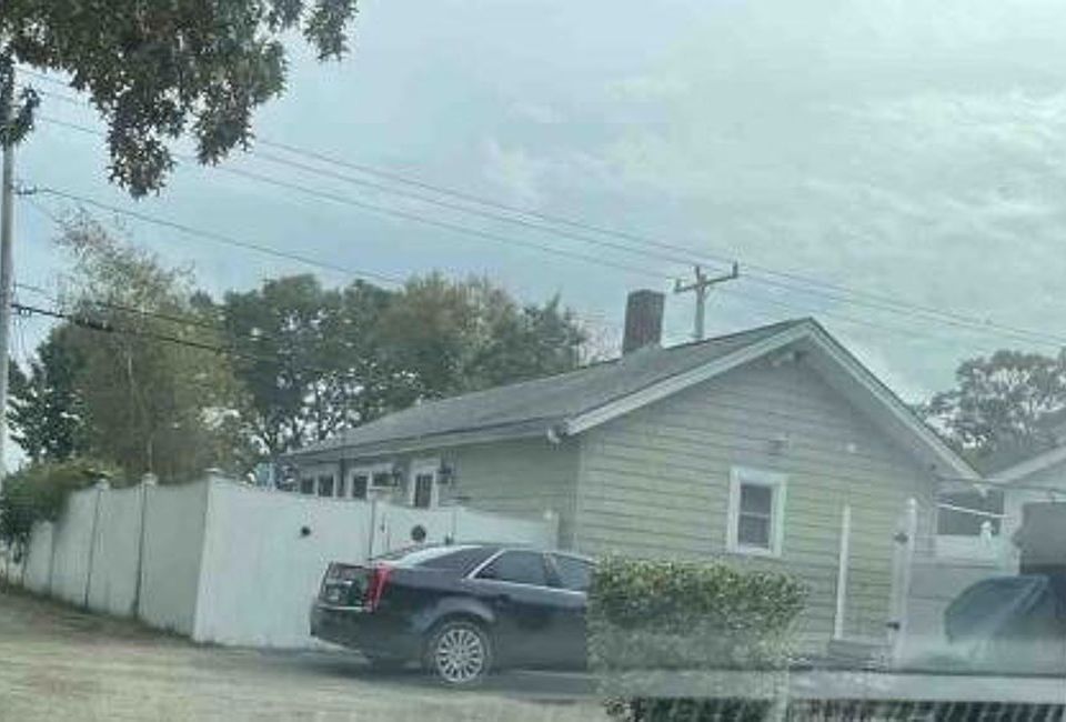 151 Swifts Beach Rd, Wareham, MA 02571 Zillow