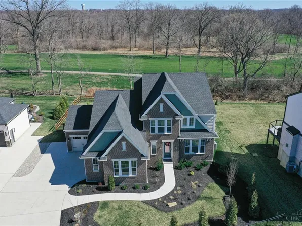 5007 Bogey Ct, Lebanon, OH 45036
