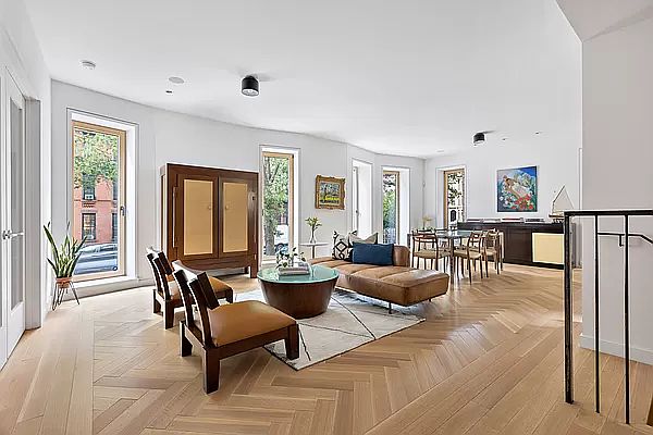 1st image of 343 6th Ave #1A