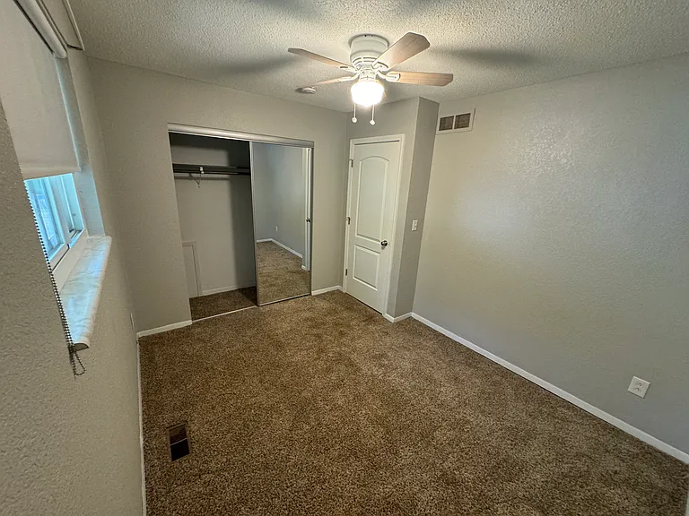306 Overhill Pl — Photo 10