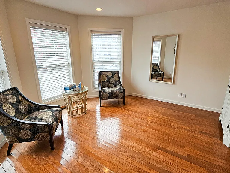 24 Dorothy Dr — Photo 15