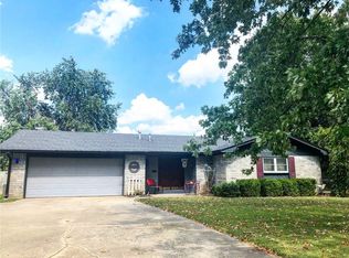 2301 W Granite St, Siloam Springs, AR 72761