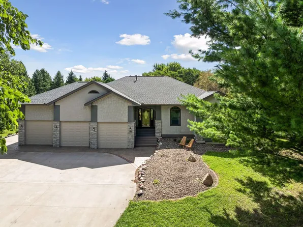 2780 Overlook Ln N, Stillwater, MN 55082