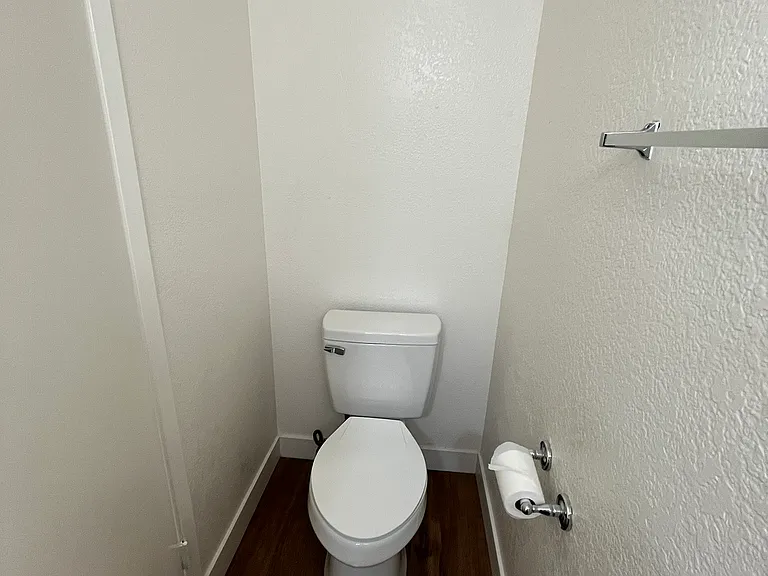 1320 W 225th St #3 — Photo 7