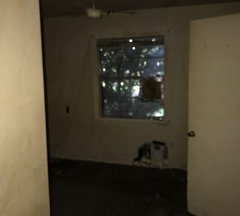 4th image of 607 Barrow Dr